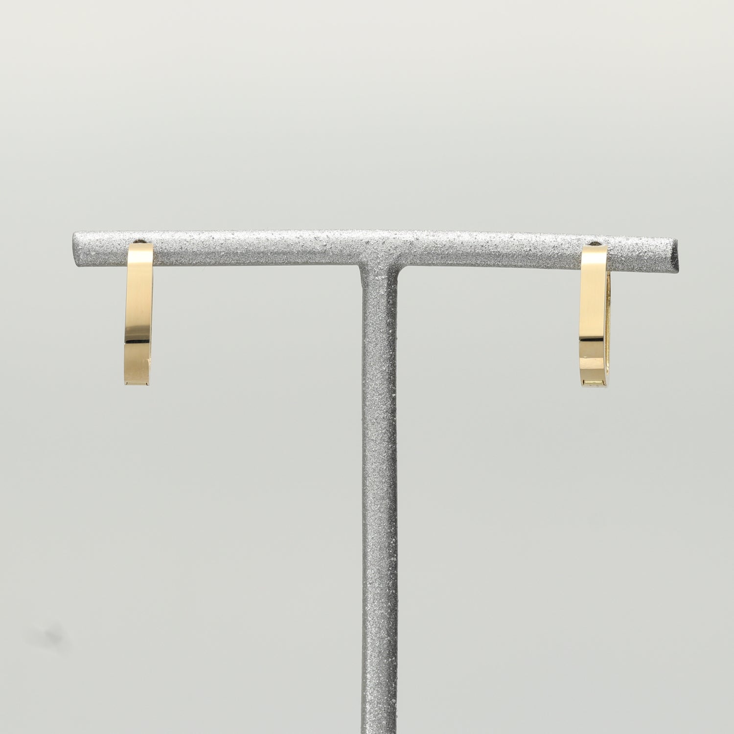 K18 中折れ式 プレーンスクエアフープ ピアス|GHJ0082