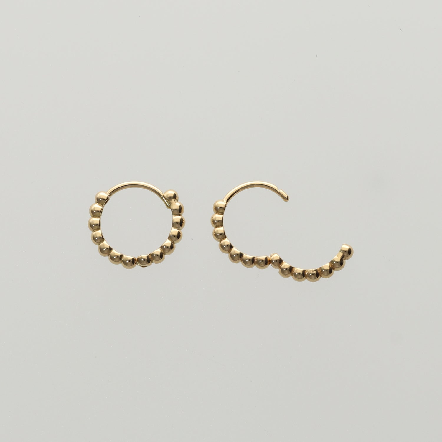 K18 中折れ式 ぷくぷくフープ ピアス|GHJ0083