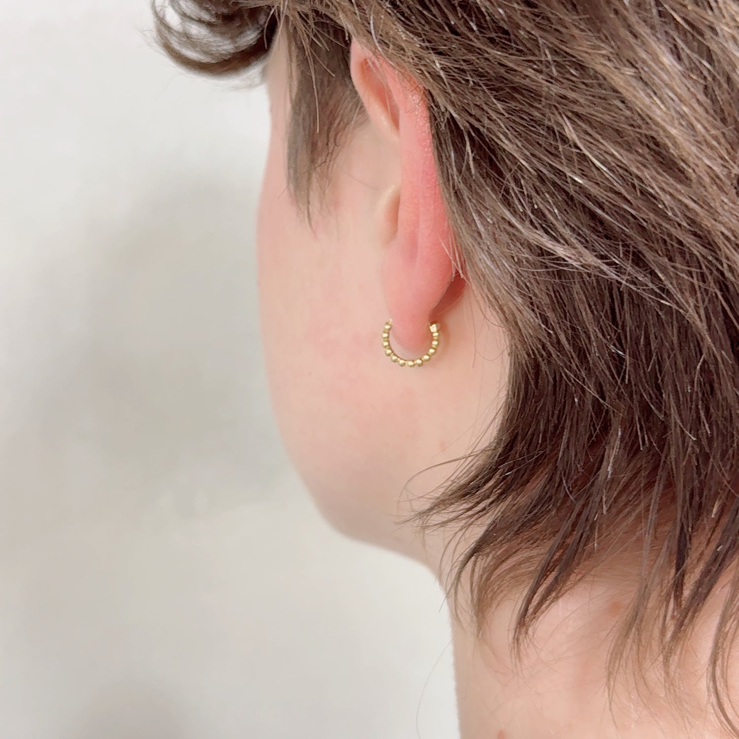 K18 中折れ式 ぷくぷくフープ ピアス|GHJ0083