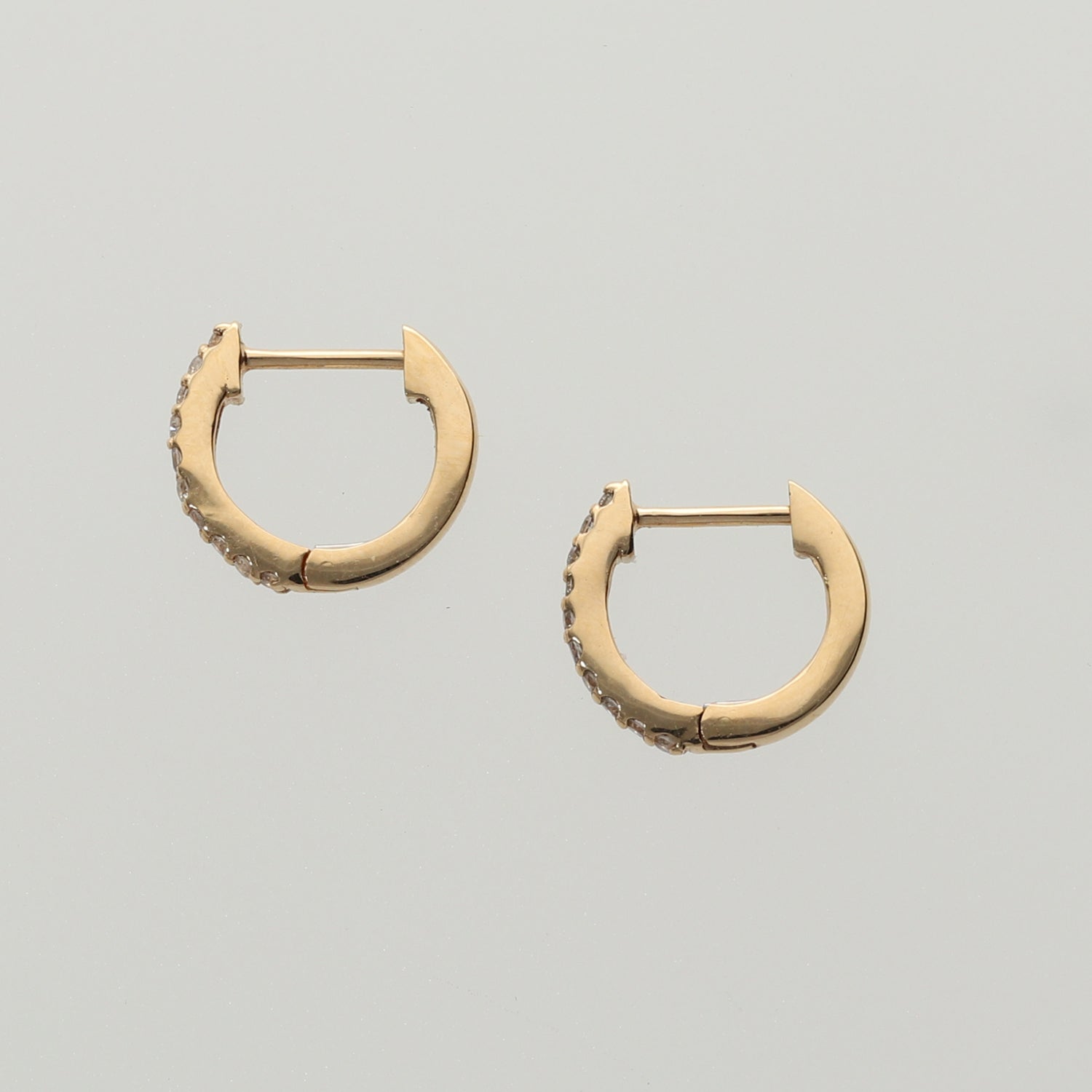 K18 中折れ式 フープメレダイヤモンド ピアス|GHS0006