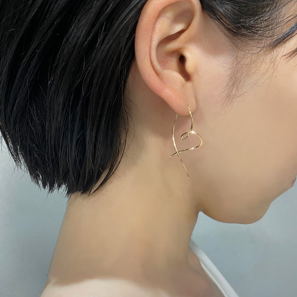 K18 ハートアメリカン ピアス|GMJ1029