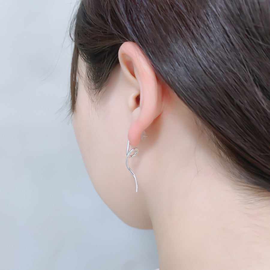 SV999/K18 純銀の流れるライン ピアス|GSV1030
