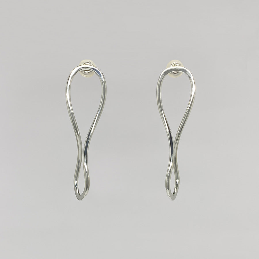 SV999/K18 純銀の抑揚ライン ピアス|GSV1031