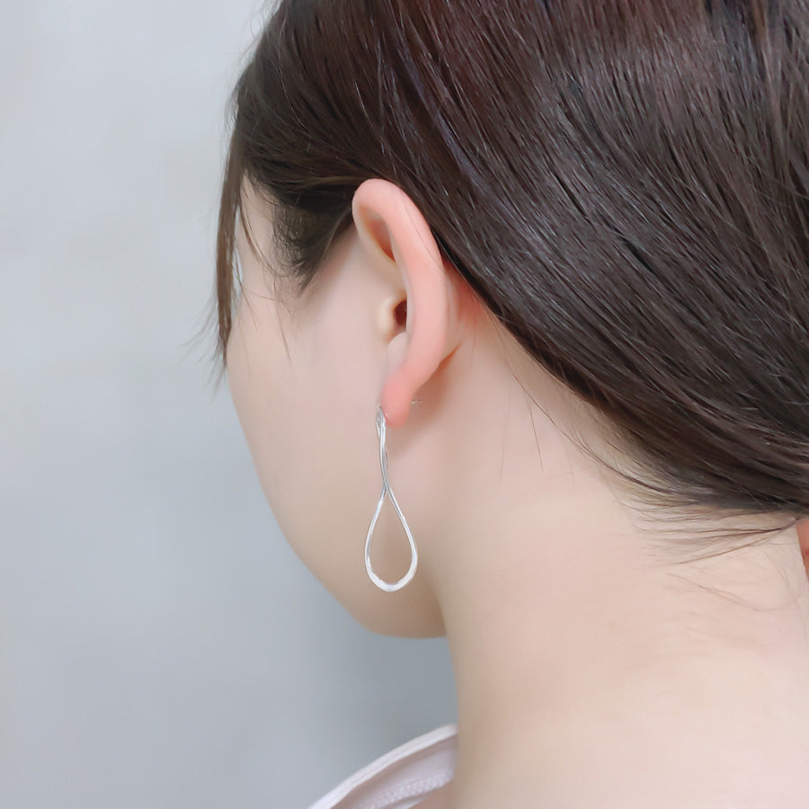 SV999/K18 純銀の抑揚ライン ピアス|GSV1031