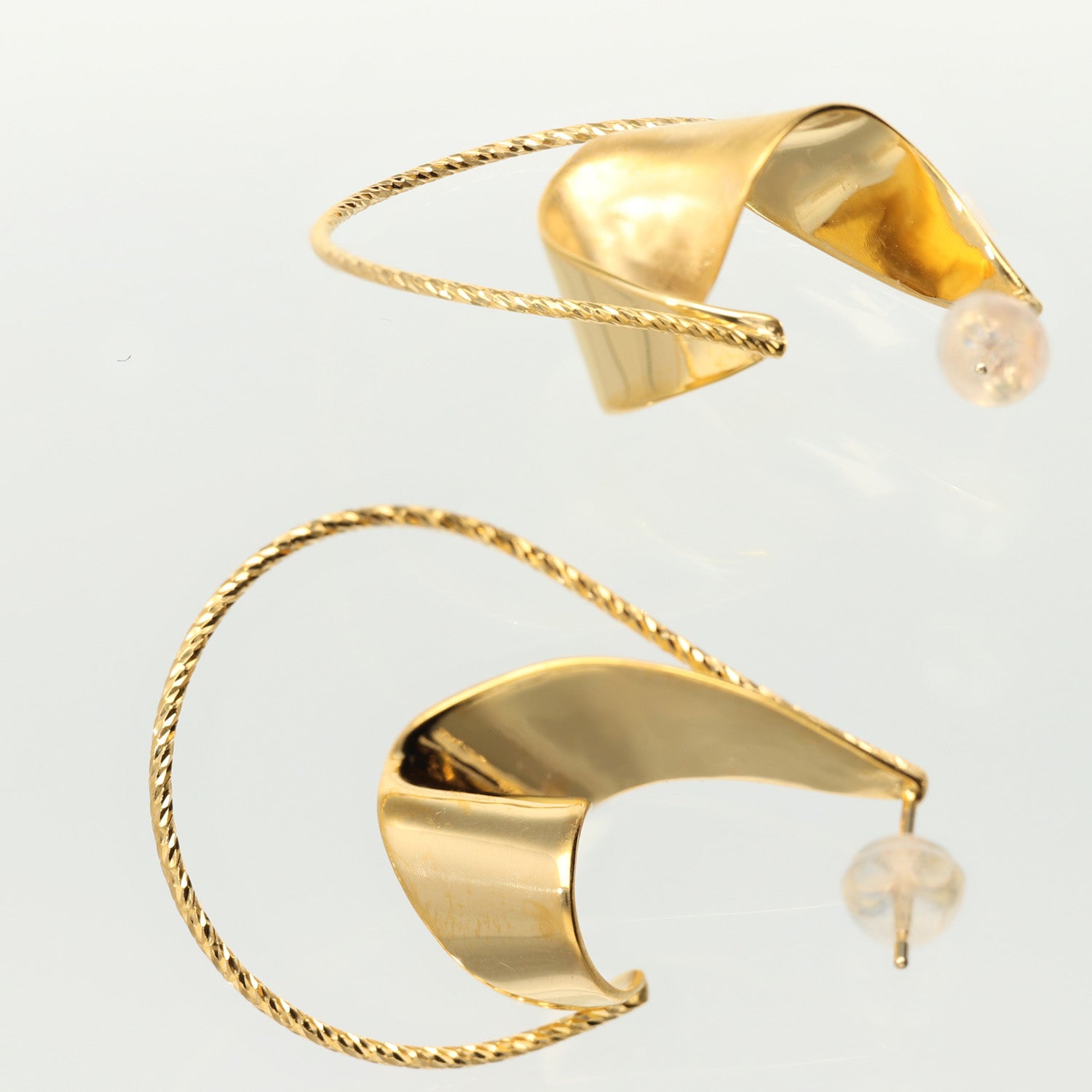 SV925 風に舞う瞬間 ピアス|GSV1033GD