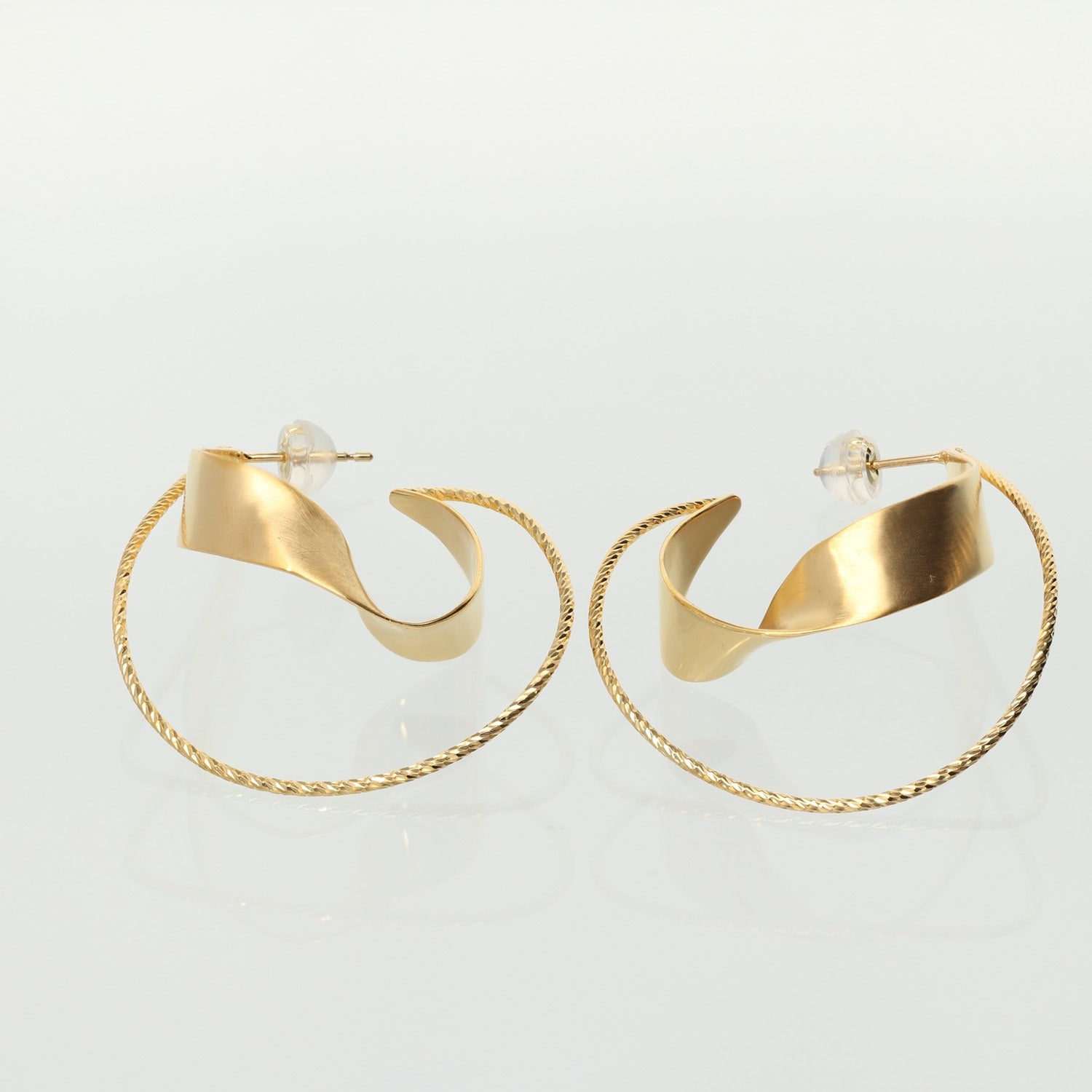 SV925 風に舞う瞬間 ピアス|GSV1034GD