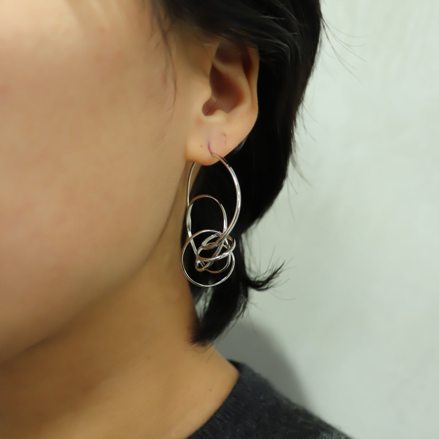 SV925 憧憬の環 ピアス|GSV1039WH