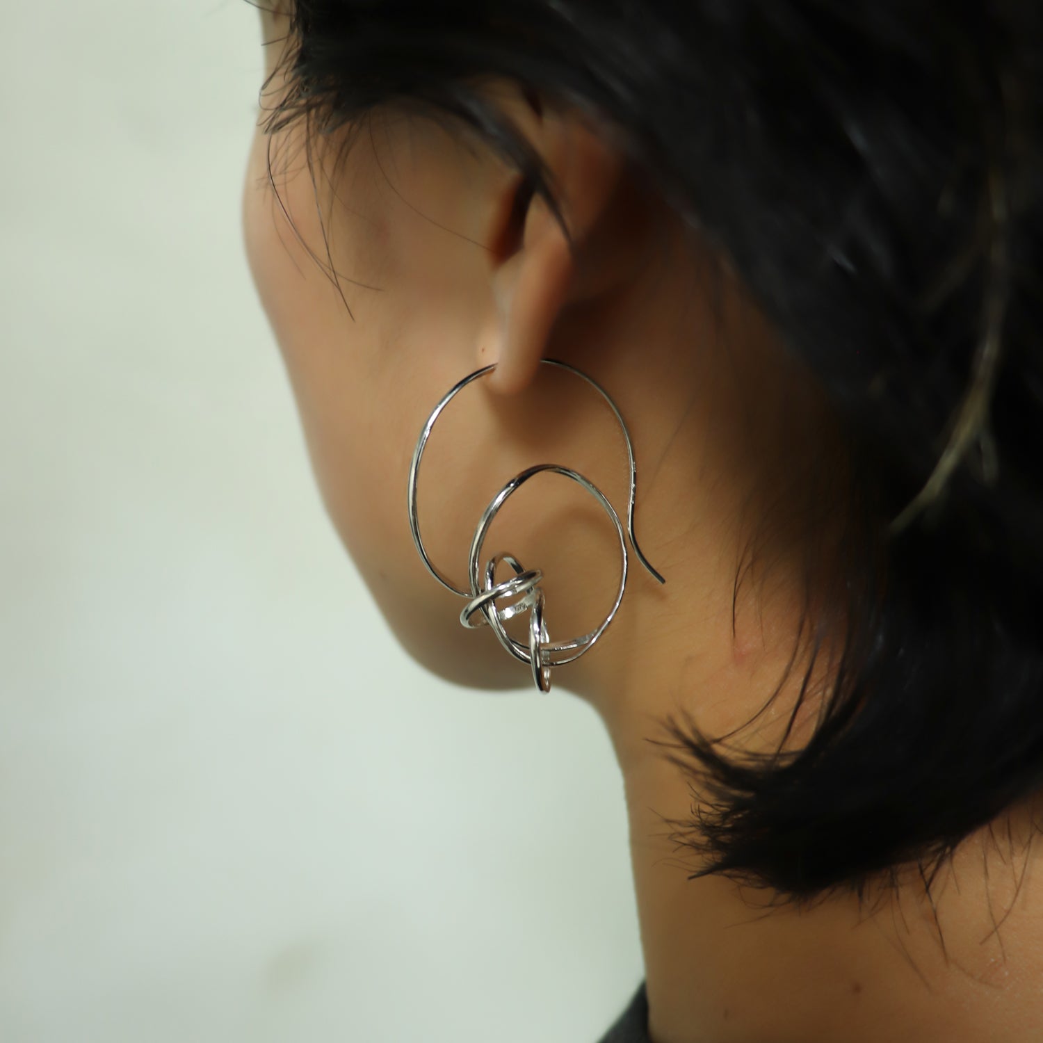 SV925 憧憬の環 ピアス|GSV1039WH