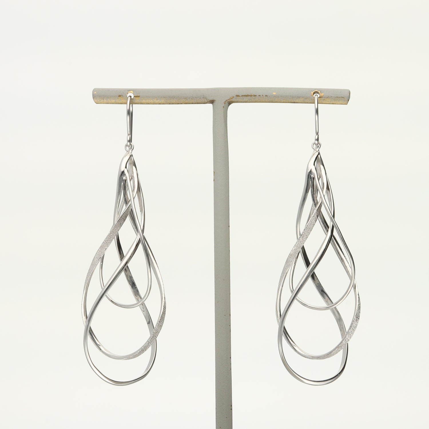 SV925 潤いのループ ピアス|GSV1040WH