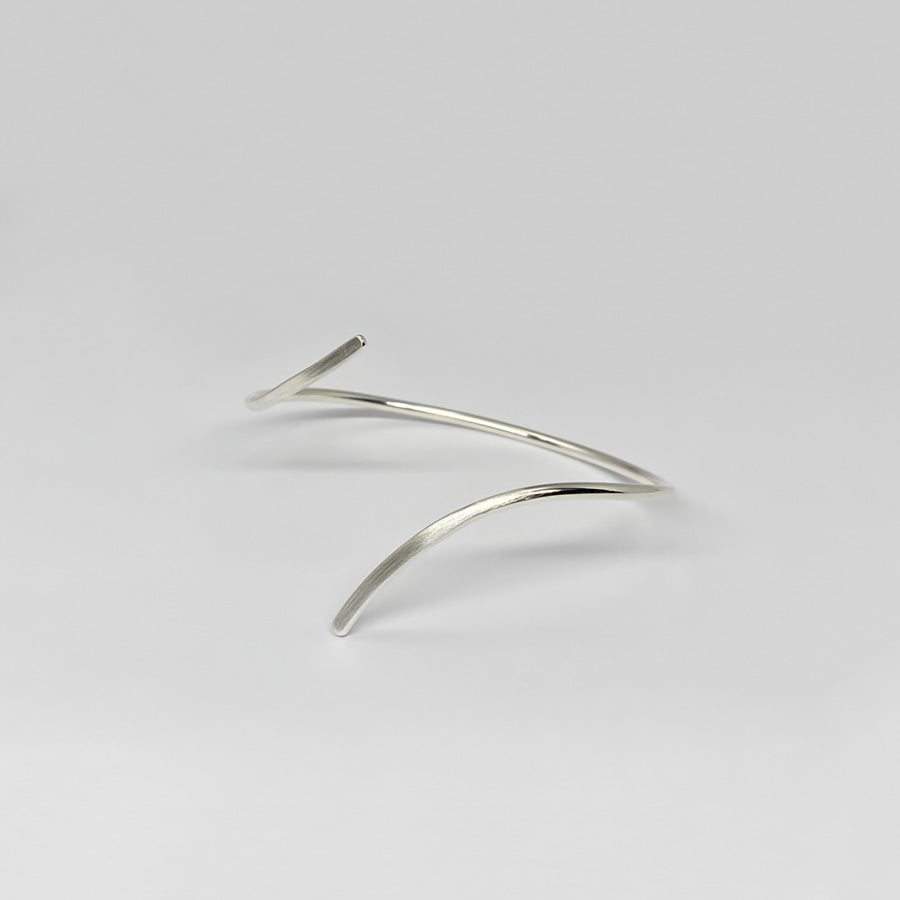 SV999 純銀ツイスト バングル|GSV3005