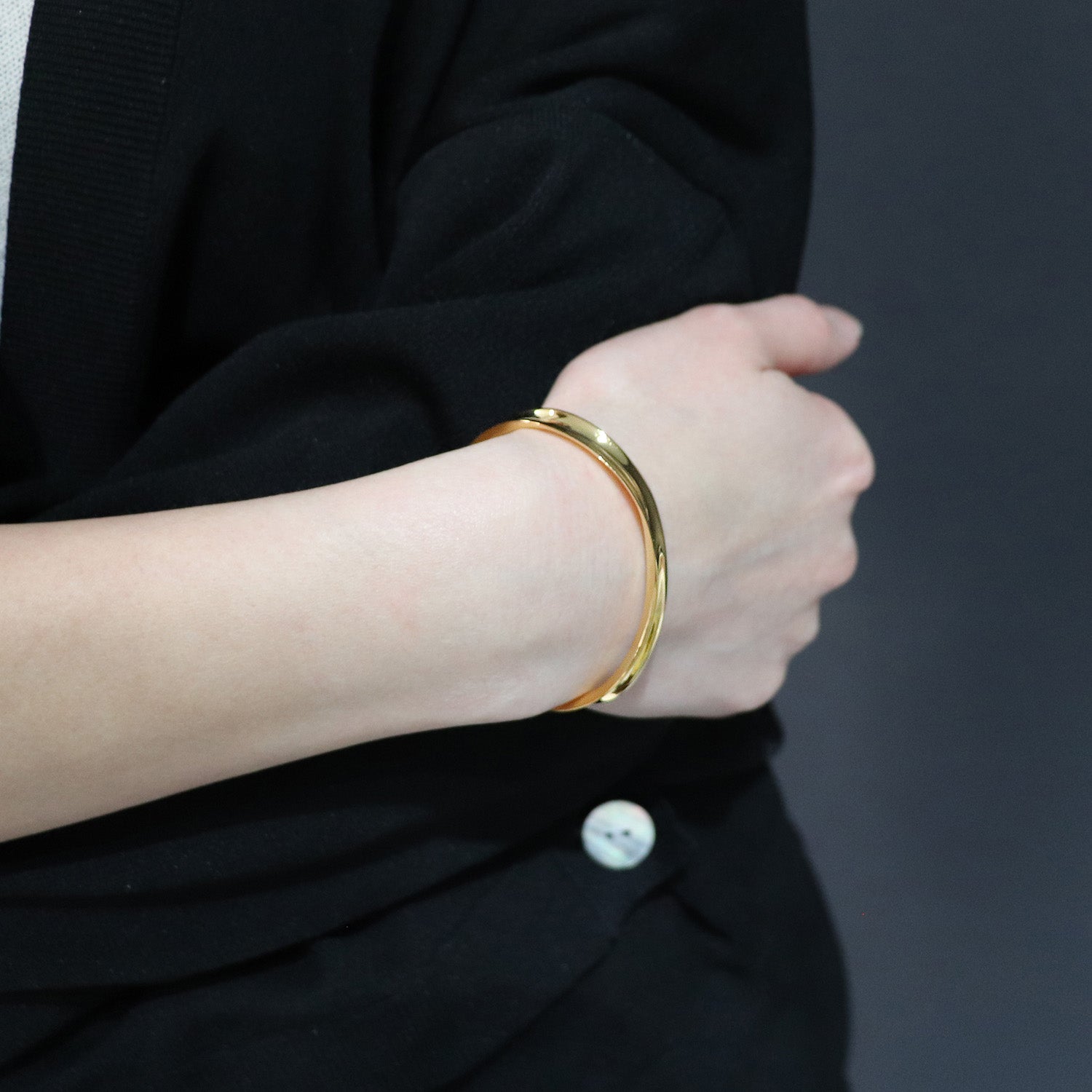 SV925 しなやかに包む バングル|GSV3009GD