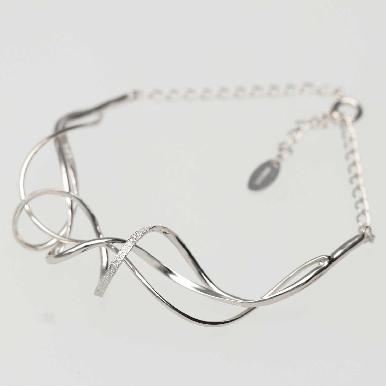 SV925 流れる躍動 バングルブレスレット|GSV3013WH