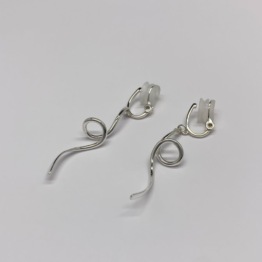 SV999&925 純銀の流れるライン イヤリング|GSV4021