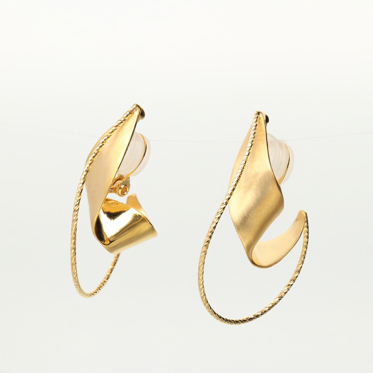 SV925 風に舞う瞬間 イヤリング|GSV4024GD