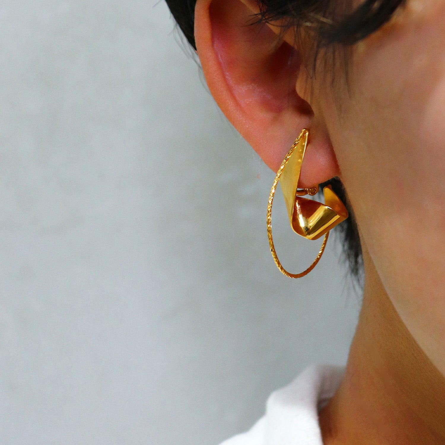 SV925 風に舞う瞬間 イヤリング|GSV4024GD