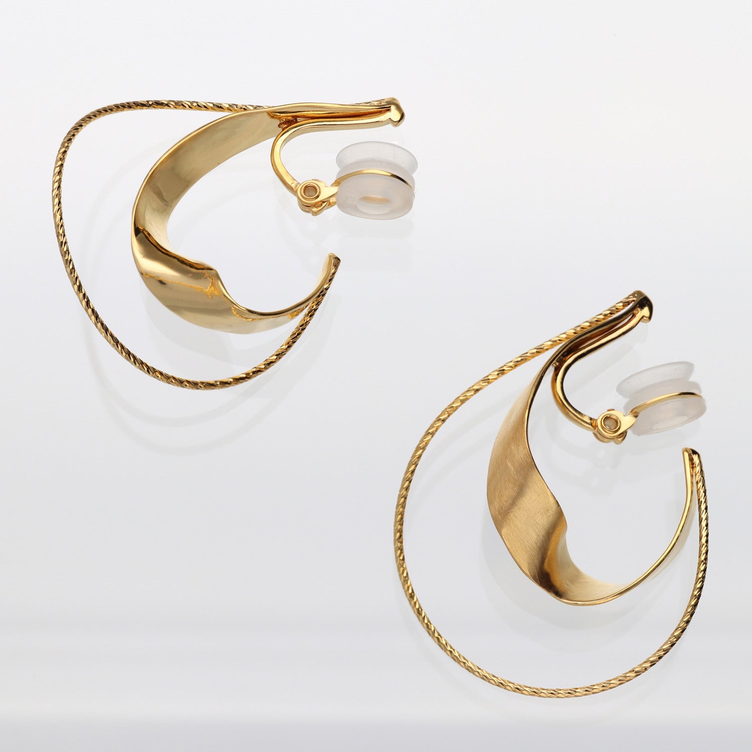 SV925 風に舞う瞬間 イヤリング|GSV4025GD