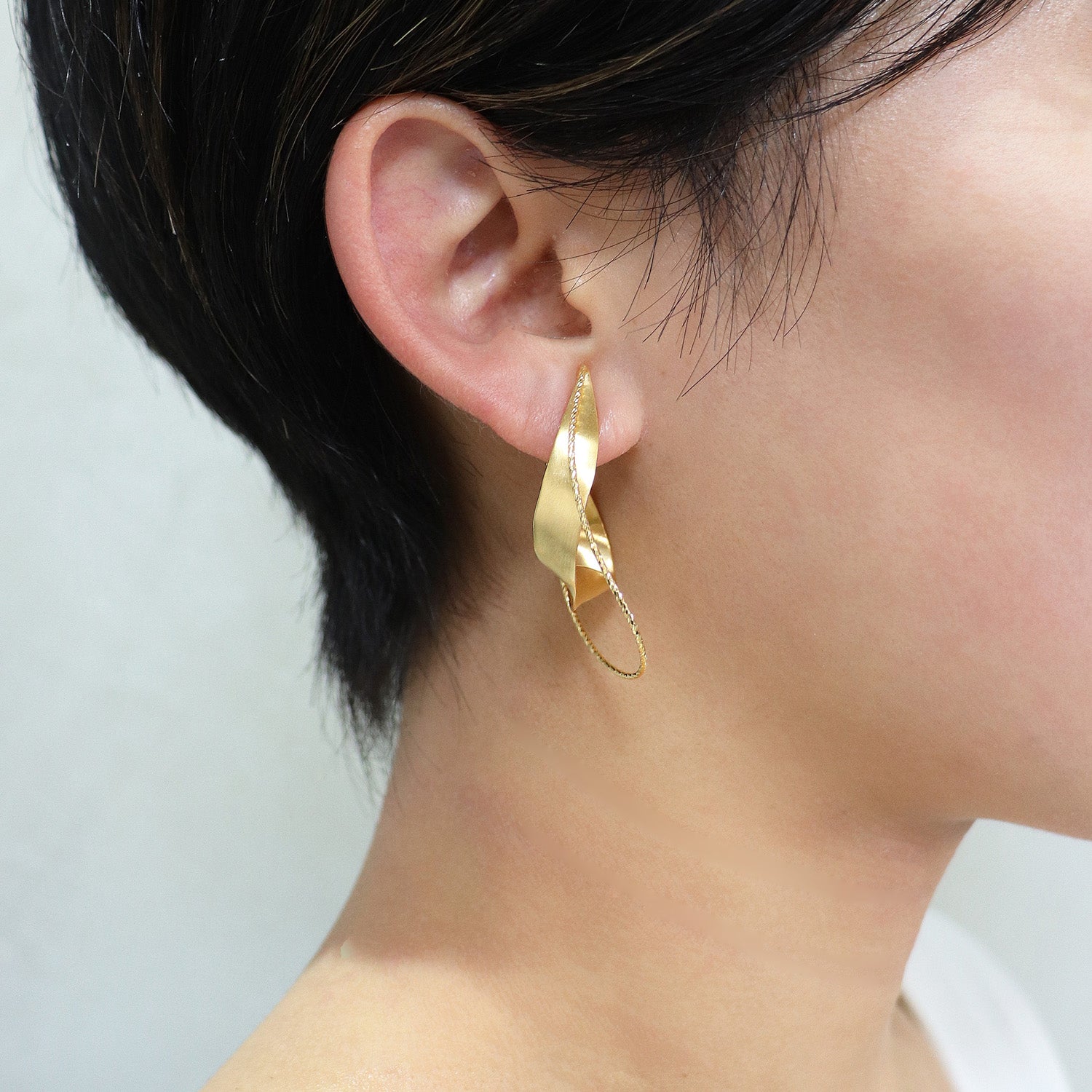 SV925 風に舞う瞬間 イヤリング|GSV4025GD