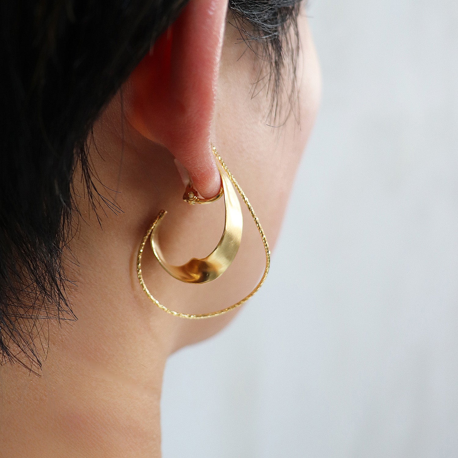 SV925 風に舞う瞬間 イヤリング|GSV4025GD