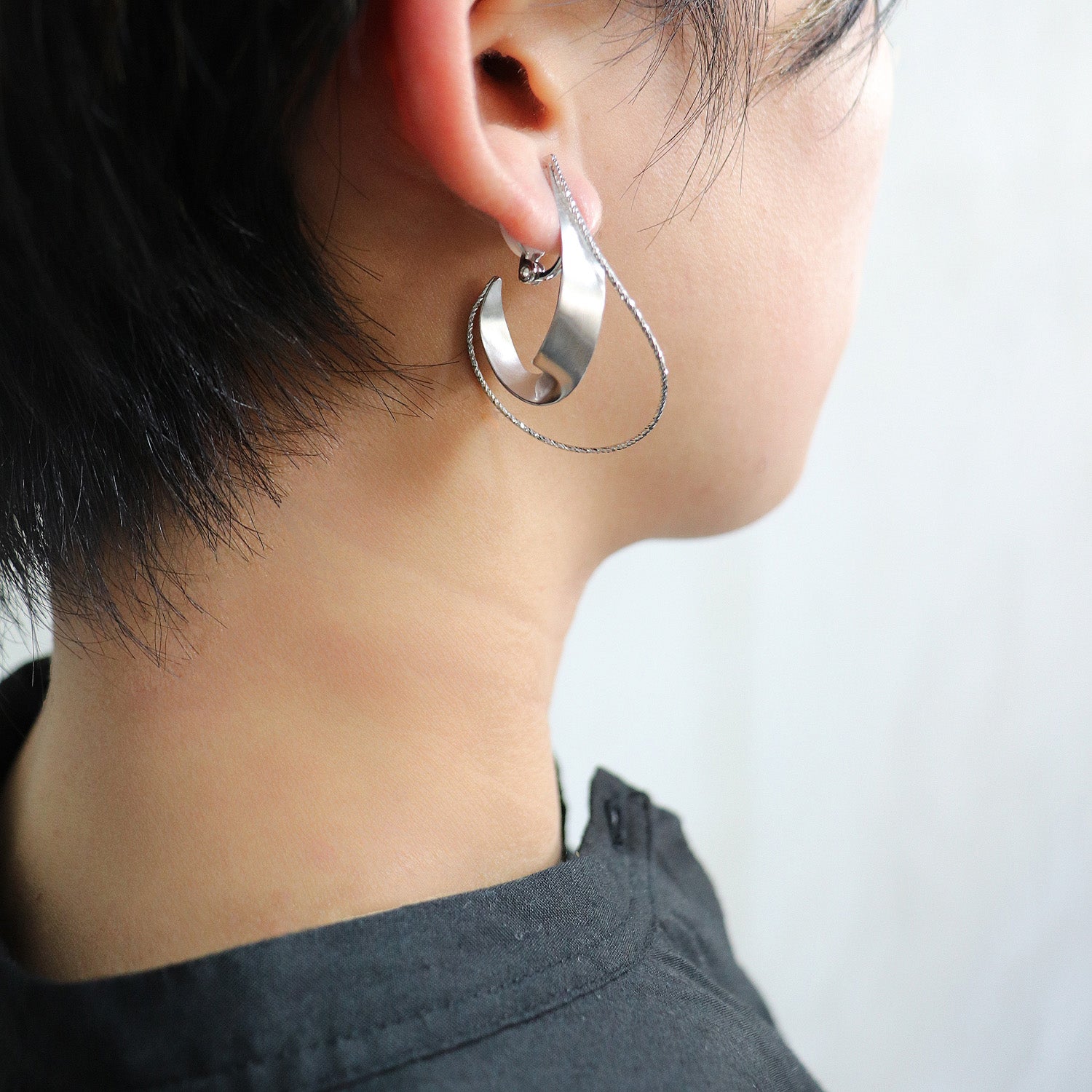 SV925 風に舞う瞬間 イヤリング|GSV4025WH