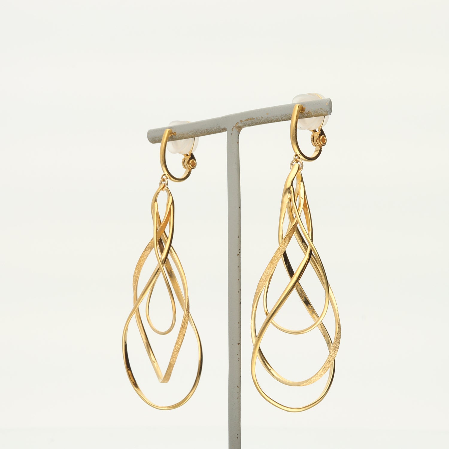 SV925 潤いのループ イヤリング|GSV4026GD