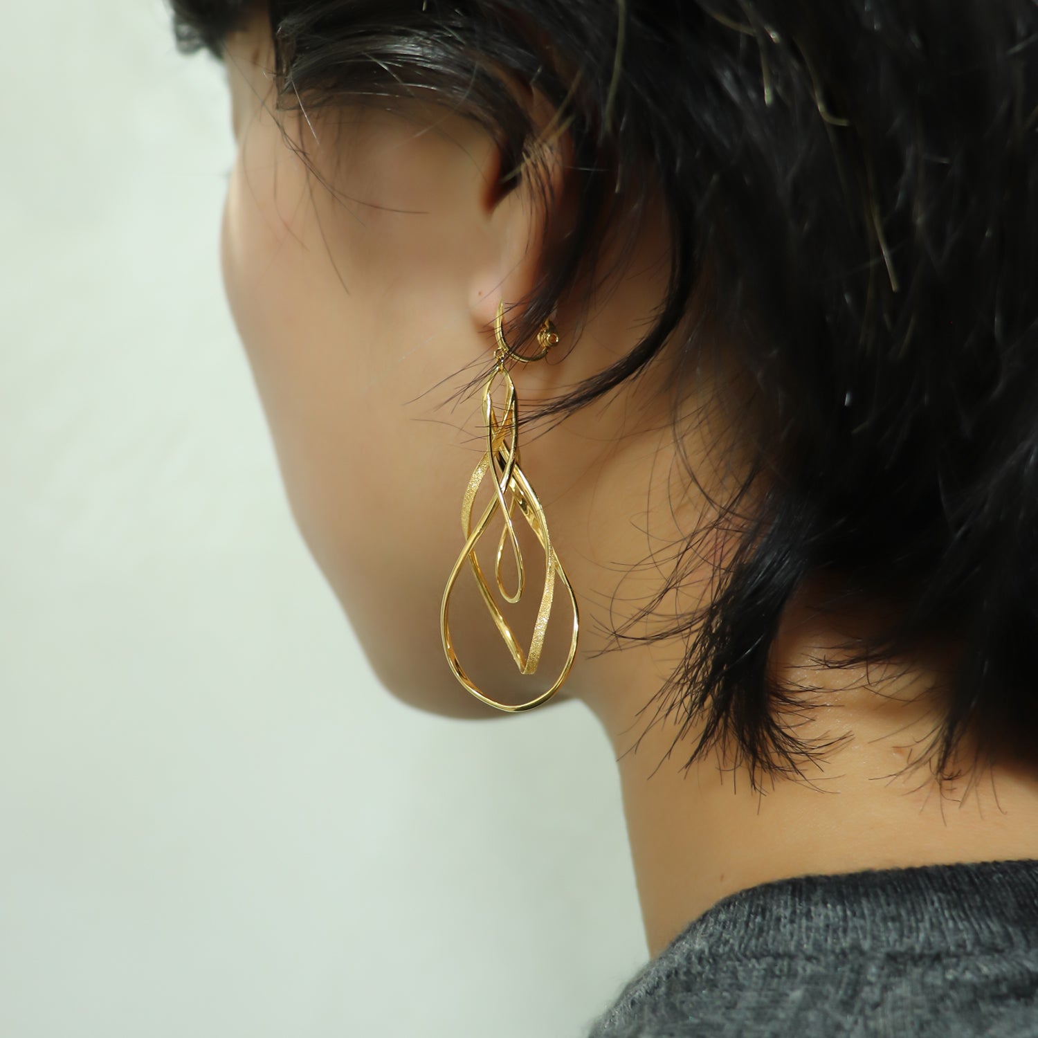 SV925 潤いのループ イヤリング|GSV4026GD