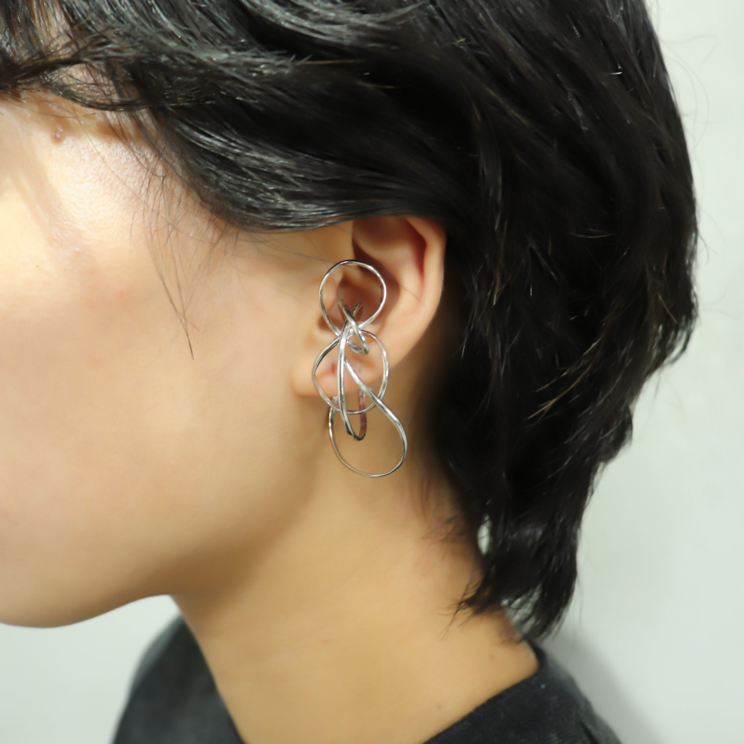 SV925 運命の環 イヤーカフ|GSV5112WH-R・GSV5112WH-L