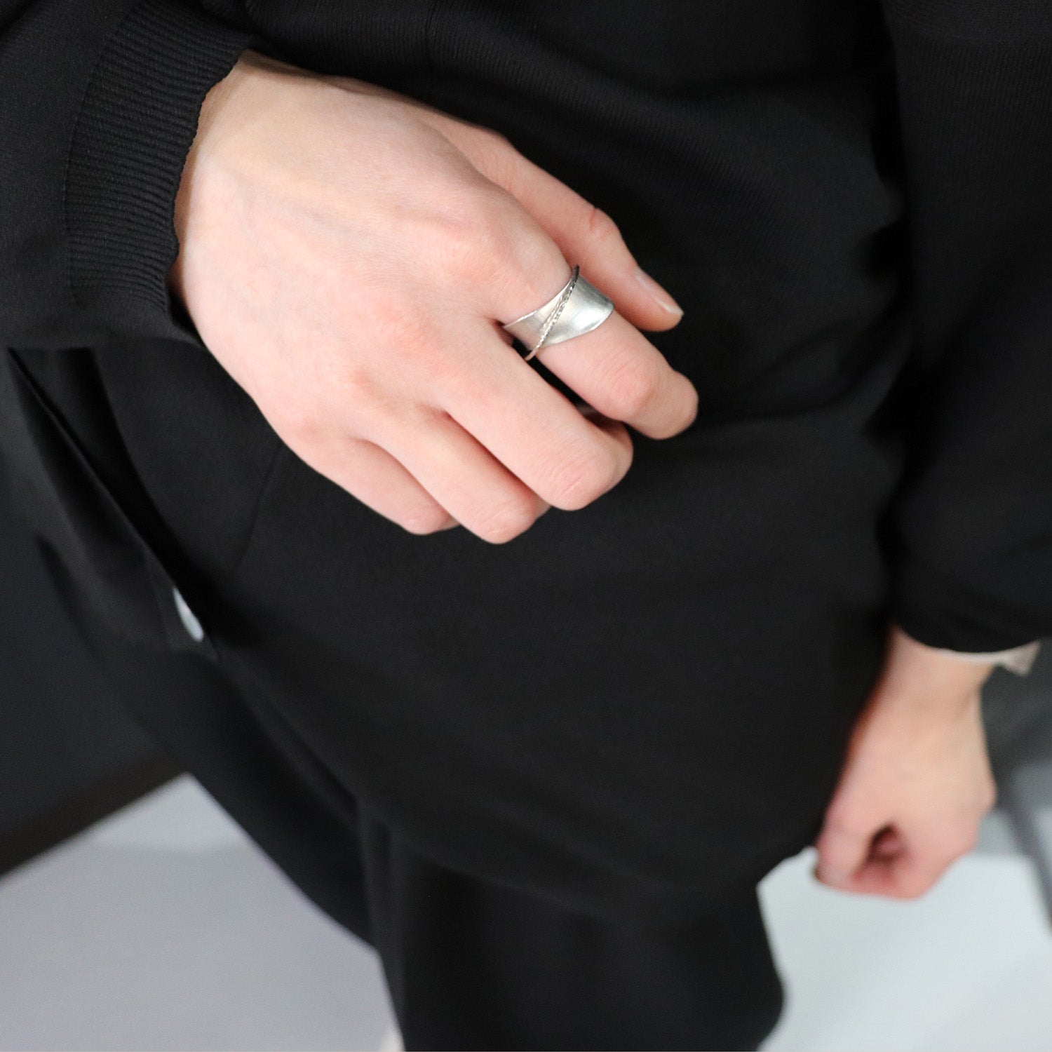 SV925 力強く優しい リング|GSV6013WH