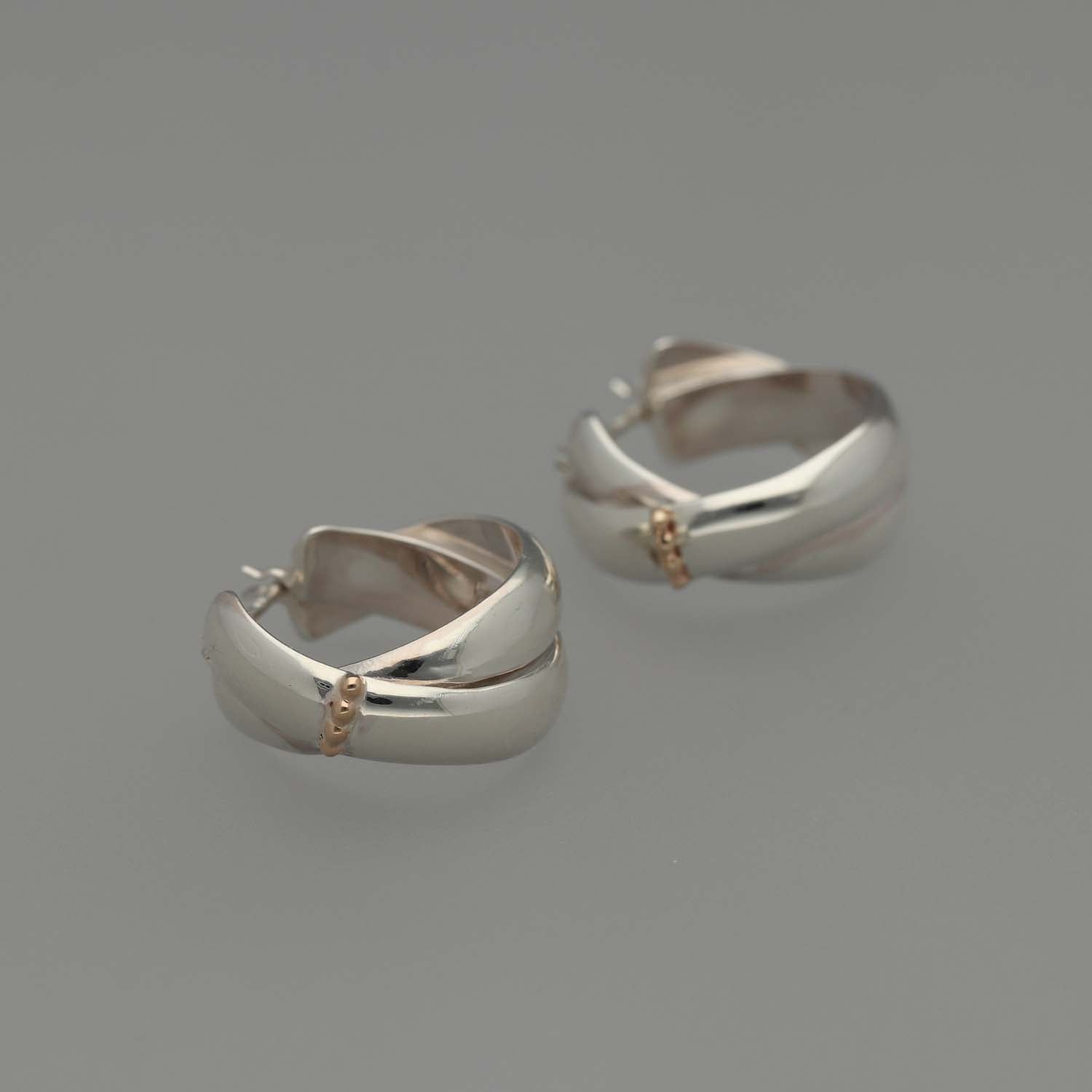 SV925/K10 輪郭を定める ピアス|GSVK1000