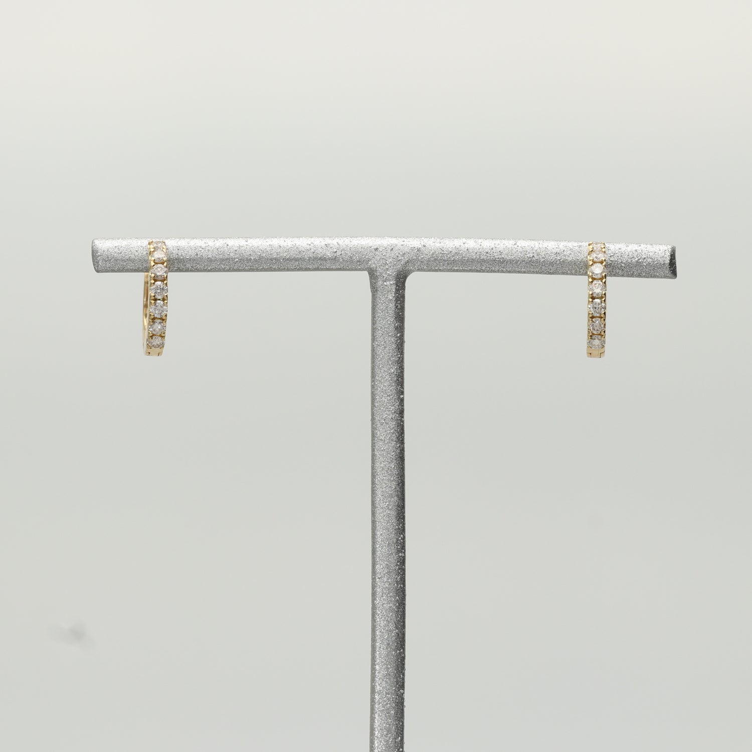 K18 中折れ式 フープダイヤモンド ピアス|GKK369