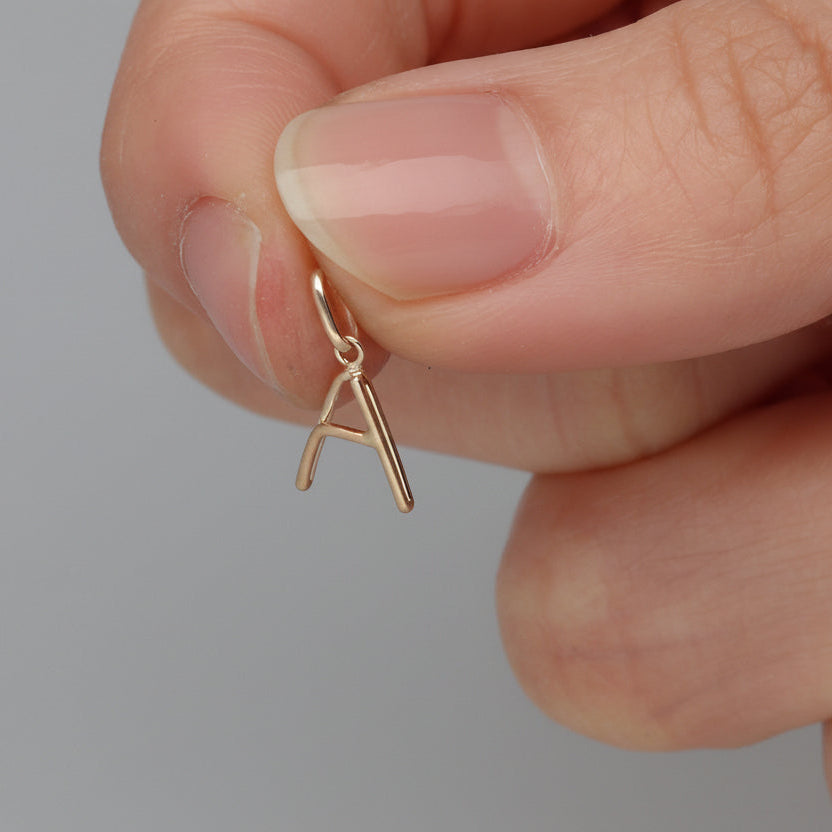 K10  イニシャル  ペンダントトップ｜GD-8023A～Z