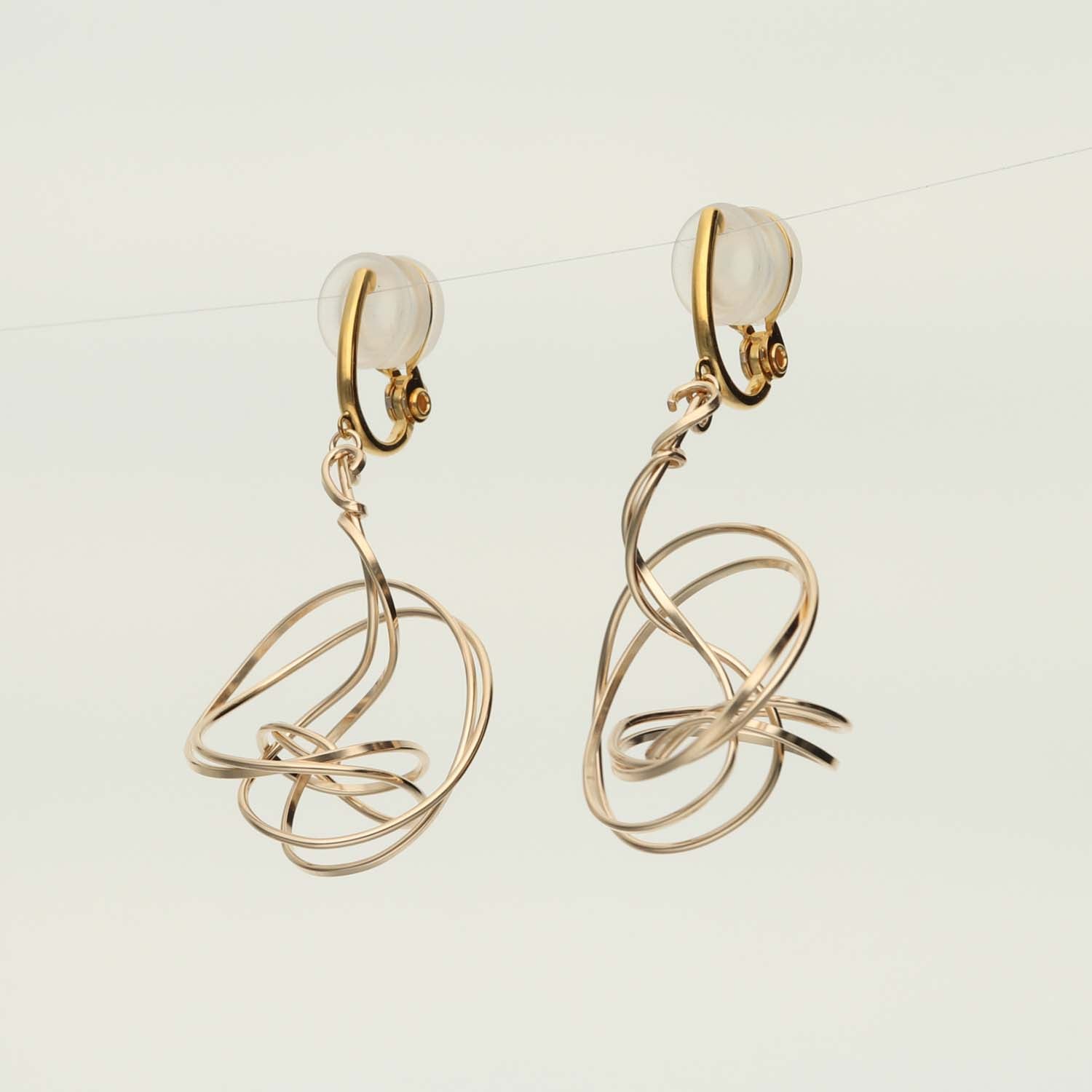 K14GF/SV  輪のゆらぎ  イヤリング｜GFE4172GD