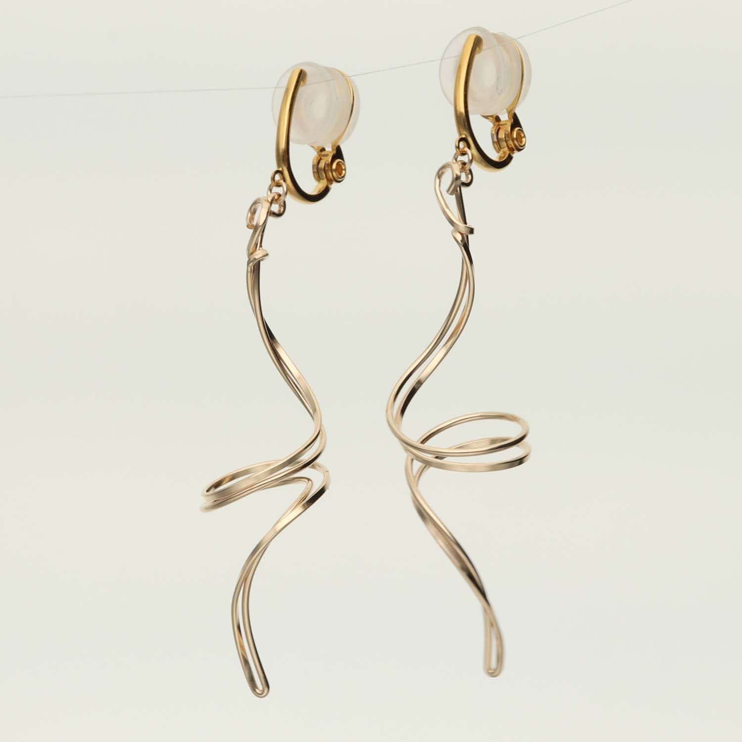 K14GF/SV  巡りのかたち イヤリング｜GFE4173GD