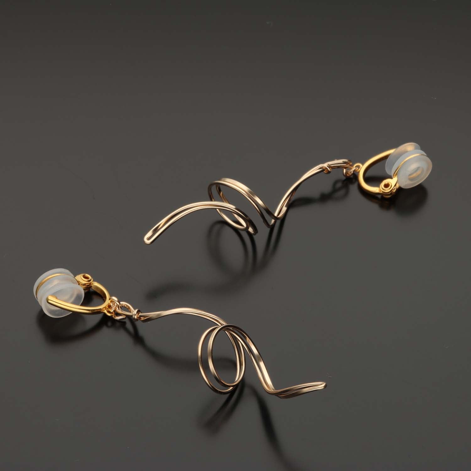 K14GF/SV  巡りのかたち イヤリング｜GFE4173GD