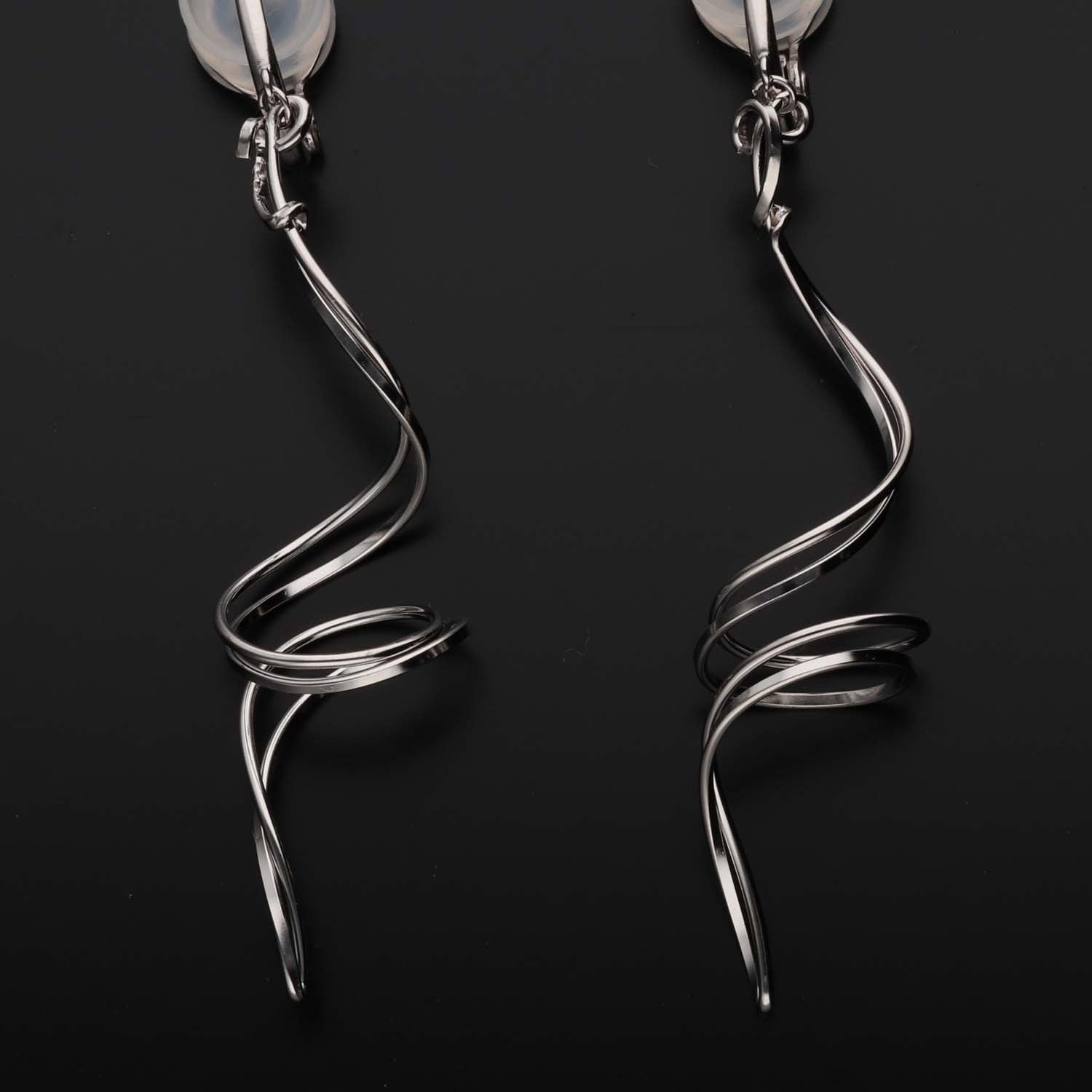 K14GF/SV  巡りのかたち  イヤリング｜GFE4173WH