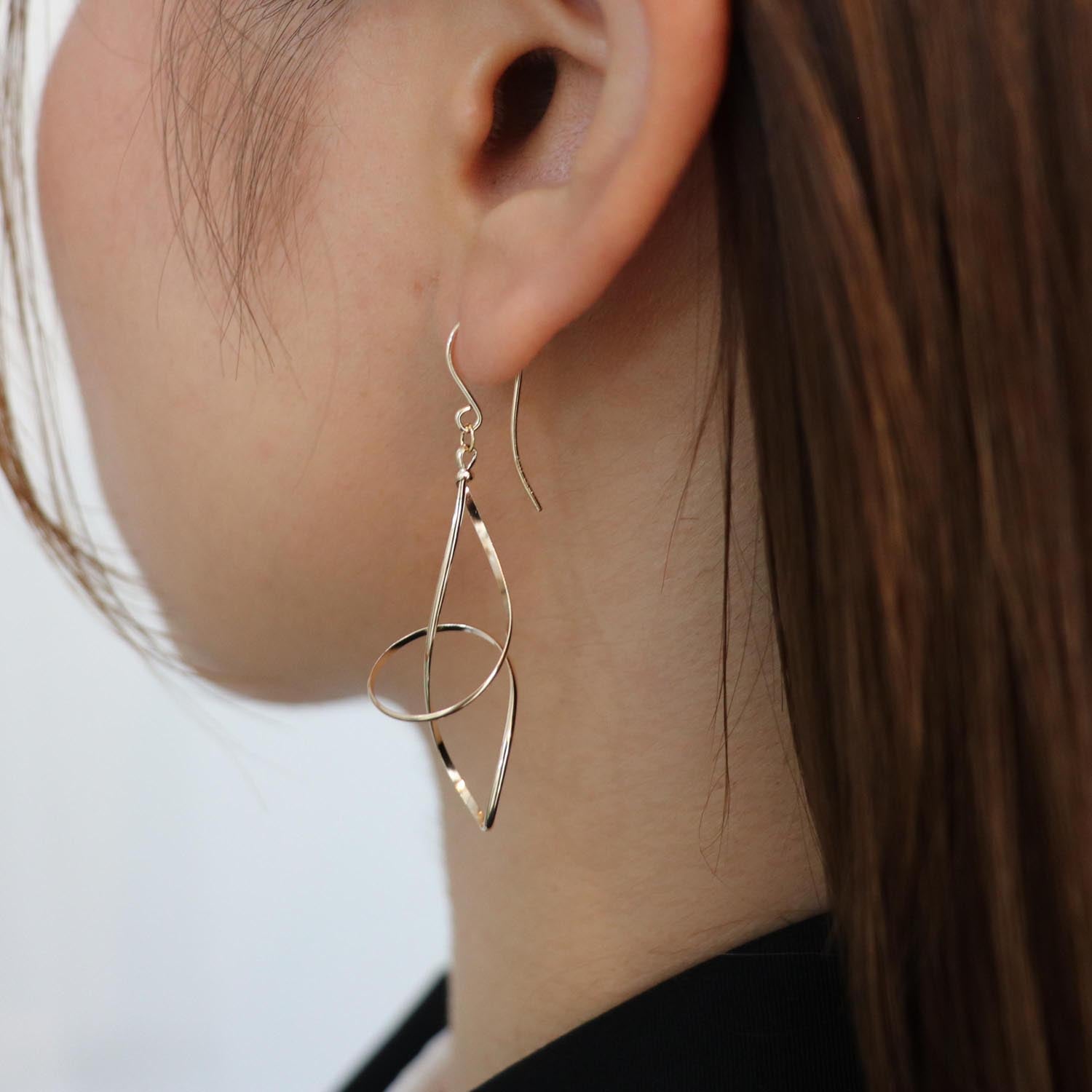 K14GF  葉音のひと息  ピアス｜GFP1358GD