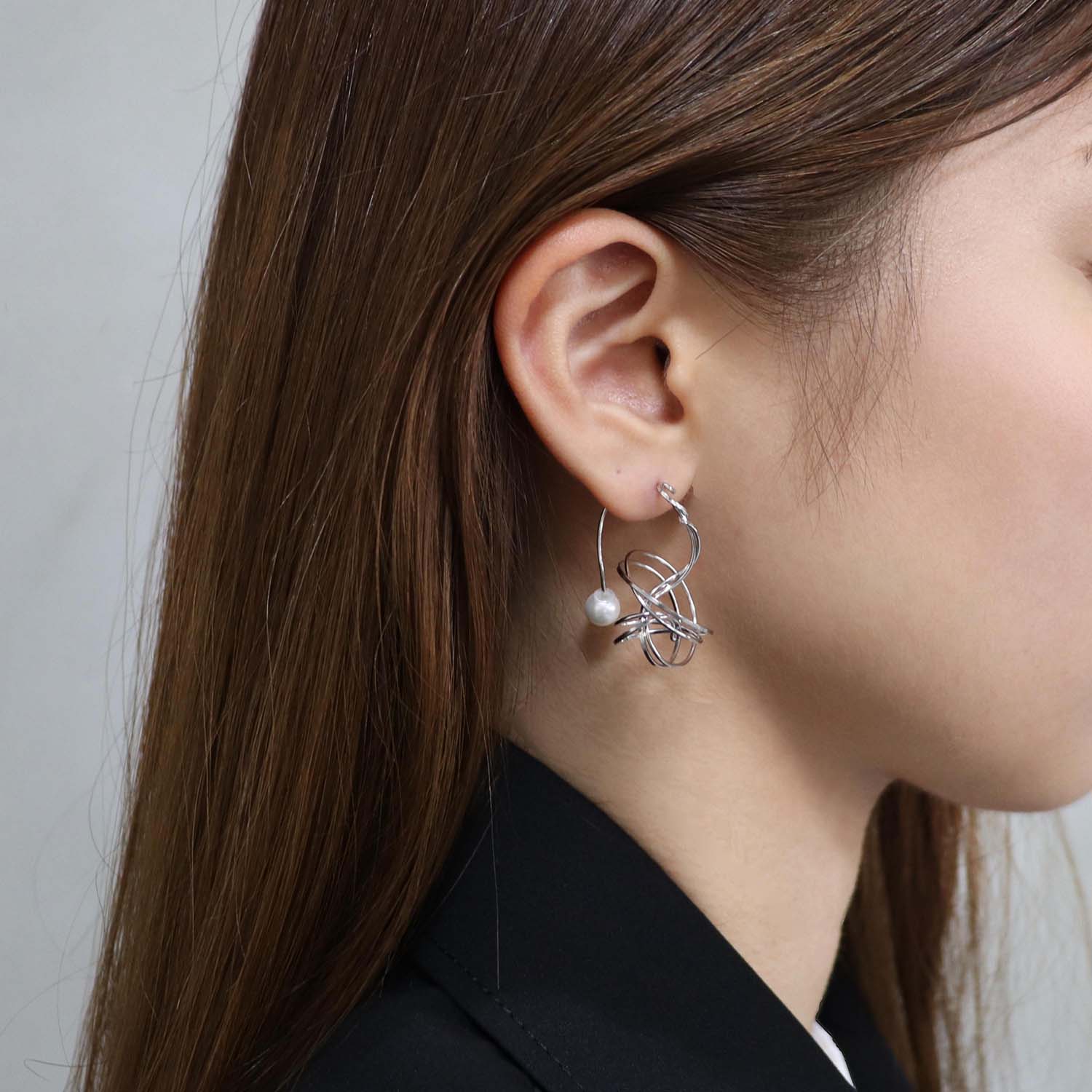 K14GF  輪のゆらぎ  ピアス｜GFP1362WH