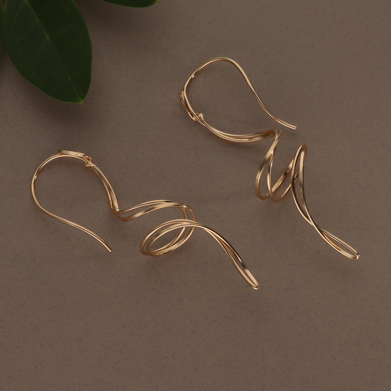 K14GF  巡りのかたち  ピアス｜GFP1363GD