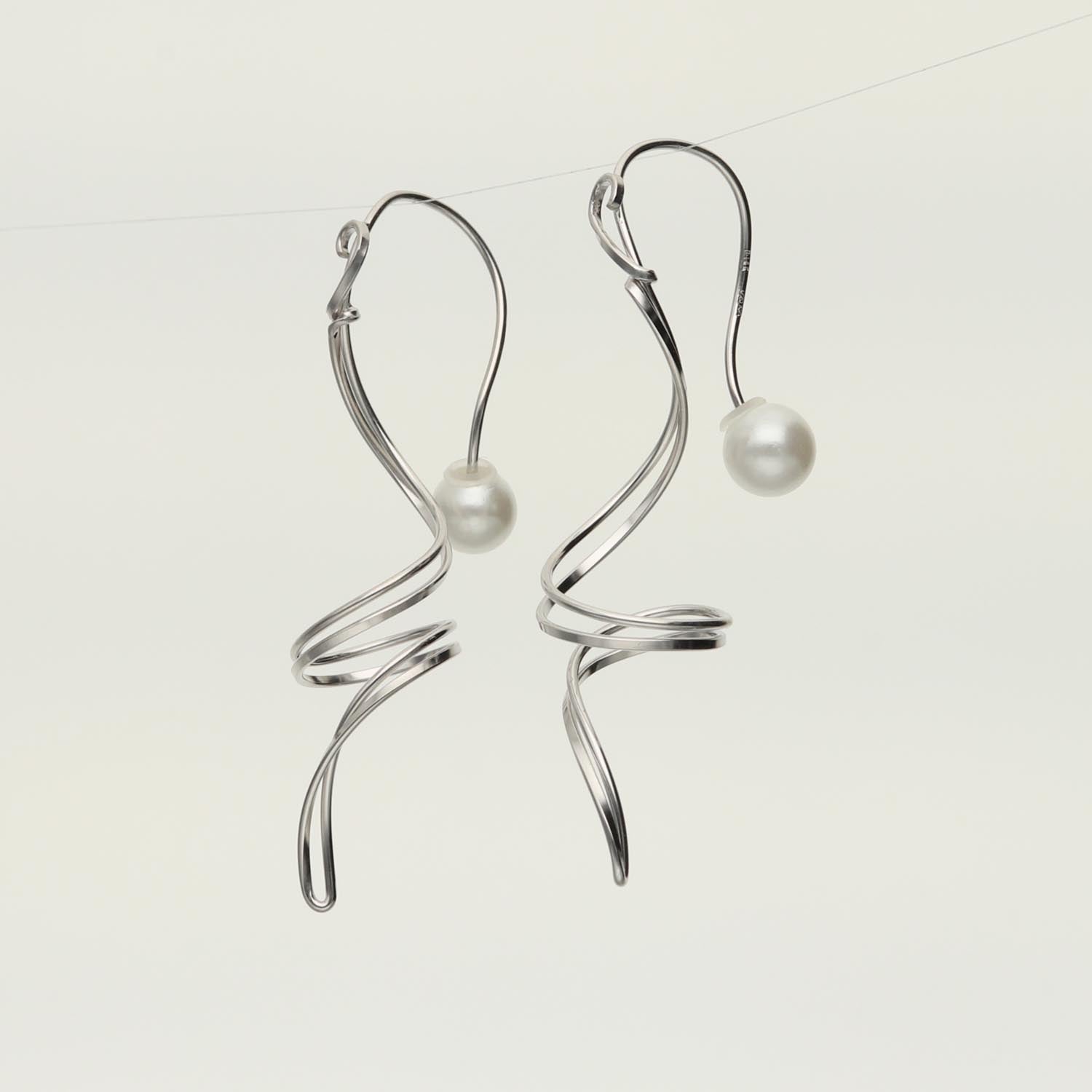 K14GF  巡りのかたち  ピアス｜GFP1363WH