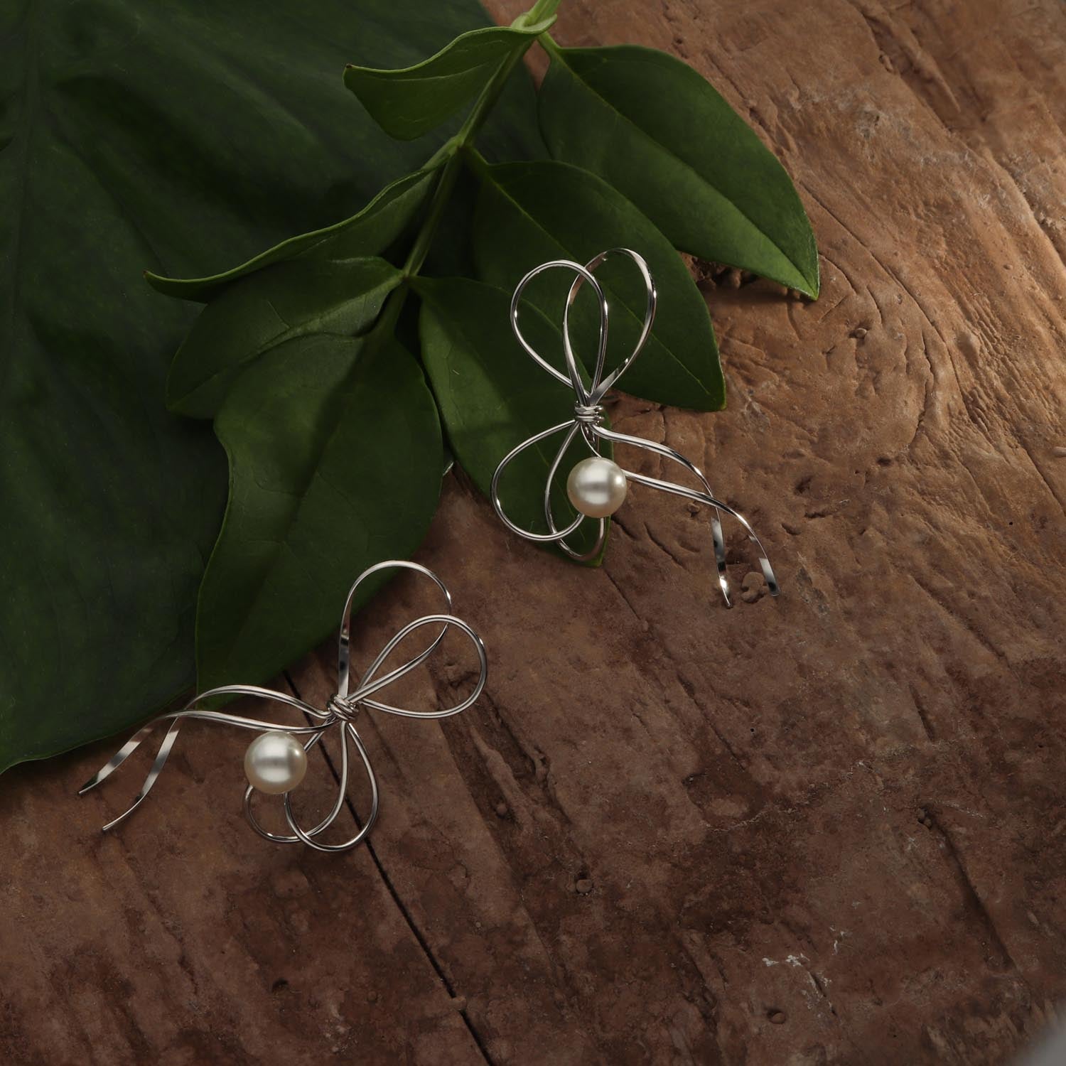 K14GF  結びのかたち  ピアス｜GFP1364WH