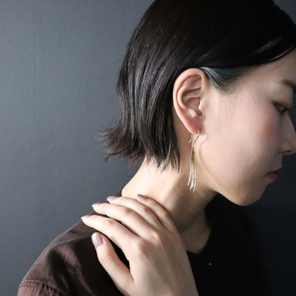 SV925  線に宿る光  ピアス｜GSV1042GD