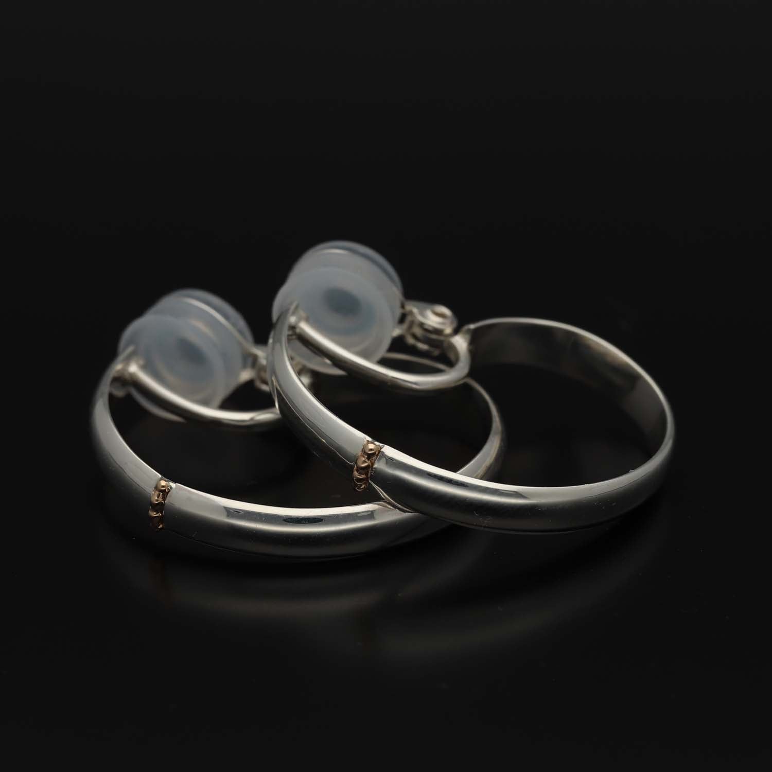 【新品未使用】イヤリングk14刻印 silver※本日午前中限定【7万円】にて、本日限定10万円にて欲しい方いませんか？真珠店にて40万円にて販売されている品です。　オーロラ花珠大玉8.5〜9.0　花珠ネックレス　無言購入OK 値下げ等相談可能 sv925 JAPAN刻印 イヤリングポスト 芯立ネジバネ式 ペア [2204G498
